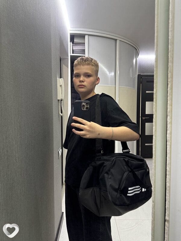 Арсений, 19, Минске — анкета №2439865