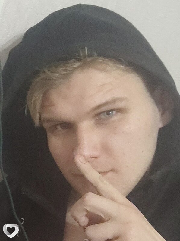 Александр, 23, Первоуральске — анкета №2440268