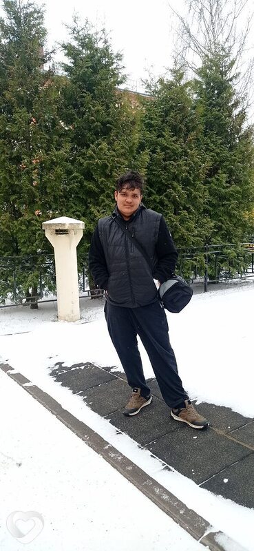 Артëм, 19, Москве — анкета №2440593