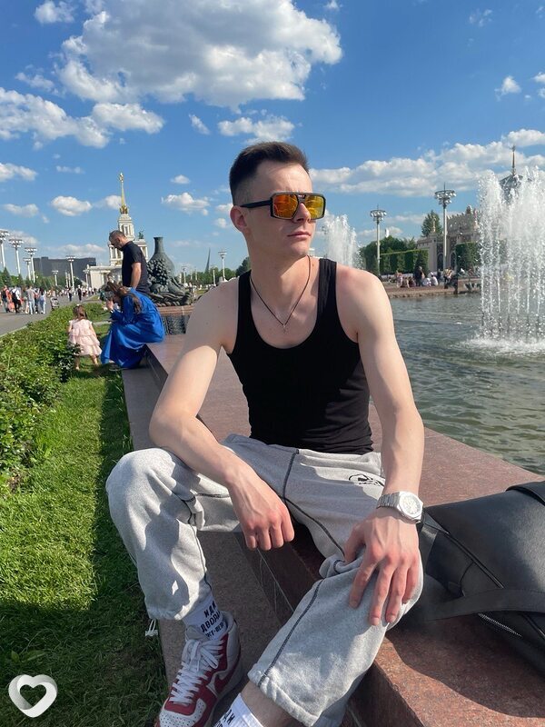 Андрей, 24, Москве — анкета №2440691
