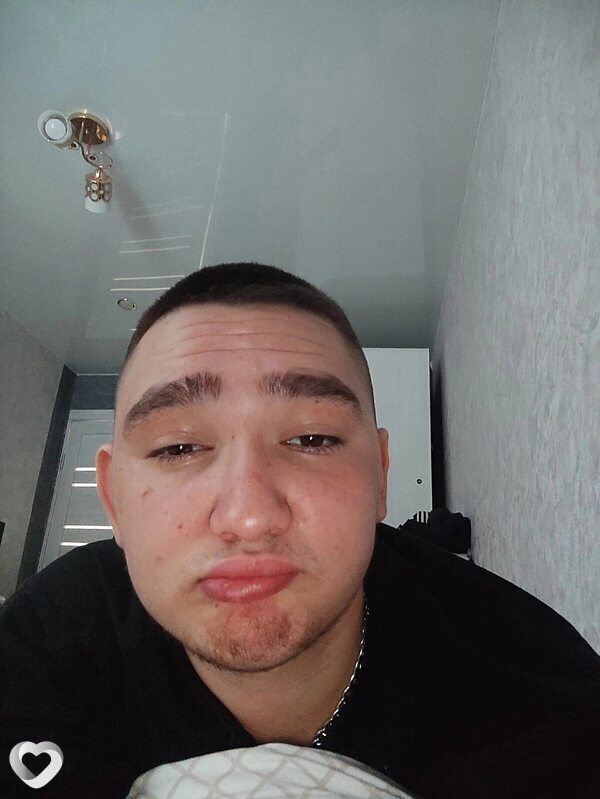 Максим, 24, Горно-Алтайске — анкета №2441267