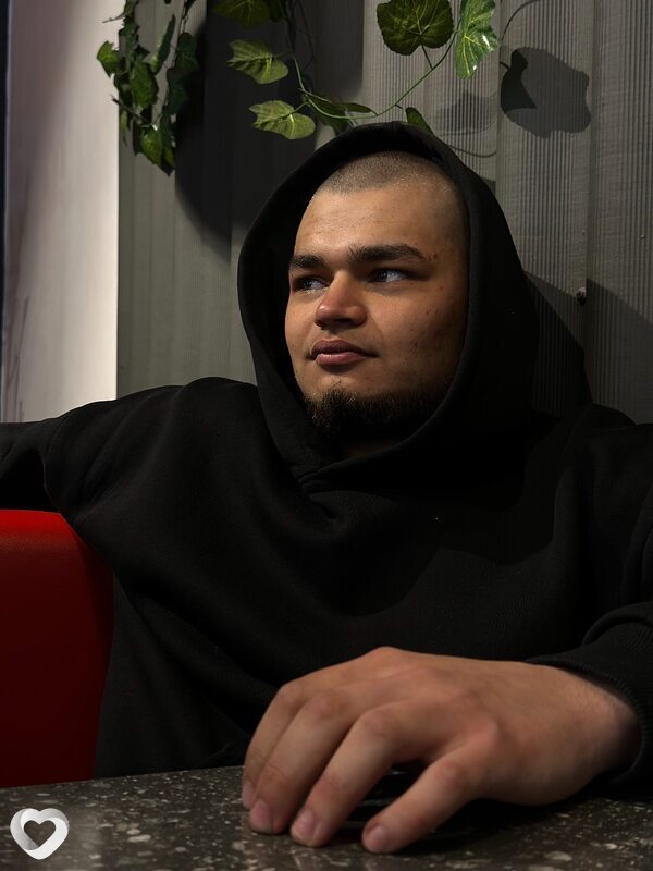 Александр, 23, Москве — анкета №2441443