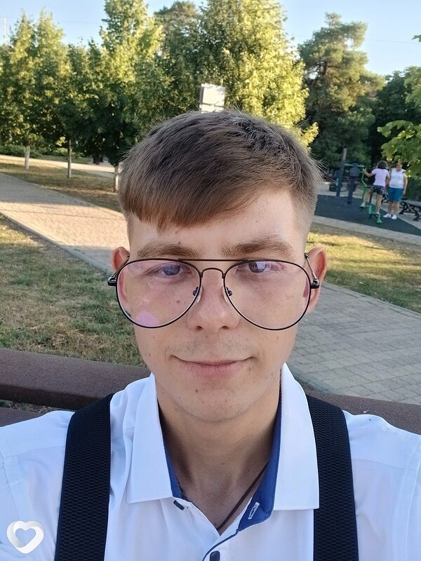 Тони, 24, Ростове-на-Дону — анкета №2441855