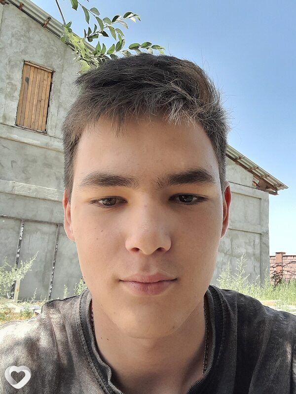 Александр, 19, Алматы — анкета №2442649