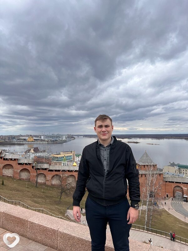 Михаил, 21, Москве — анкета №2442673
