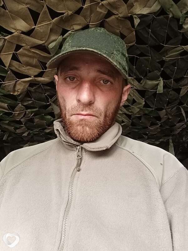 Золотой, 38, Луганске — анкета №2442483