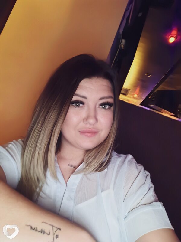 Алена, 29, Волжском — анкета №2442498