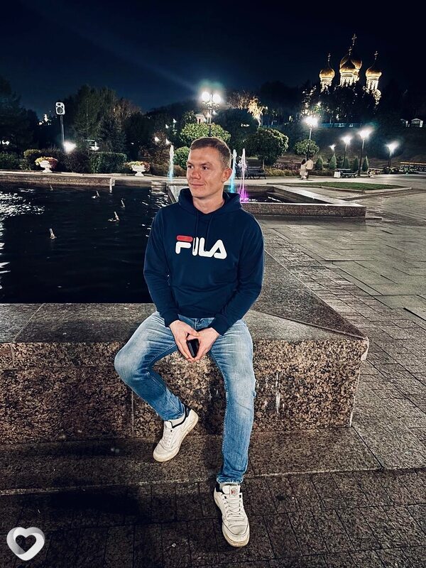 Илья, 26, Ярославле — анкета №2443207