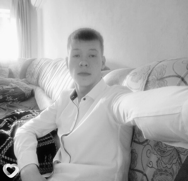 Алексей, 22, Благовещенске — анкета №2443250