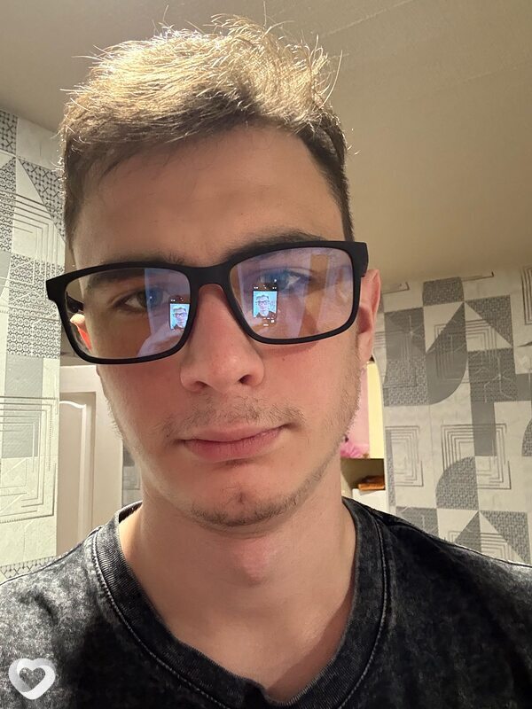 Иван, 23, Кирове — анкета №2443644