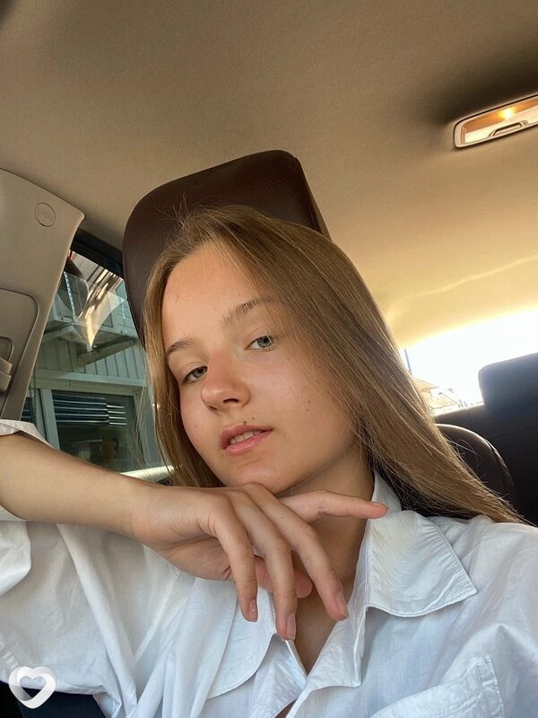 Настасья, 19, Екатеринбурге — анкета №2444188