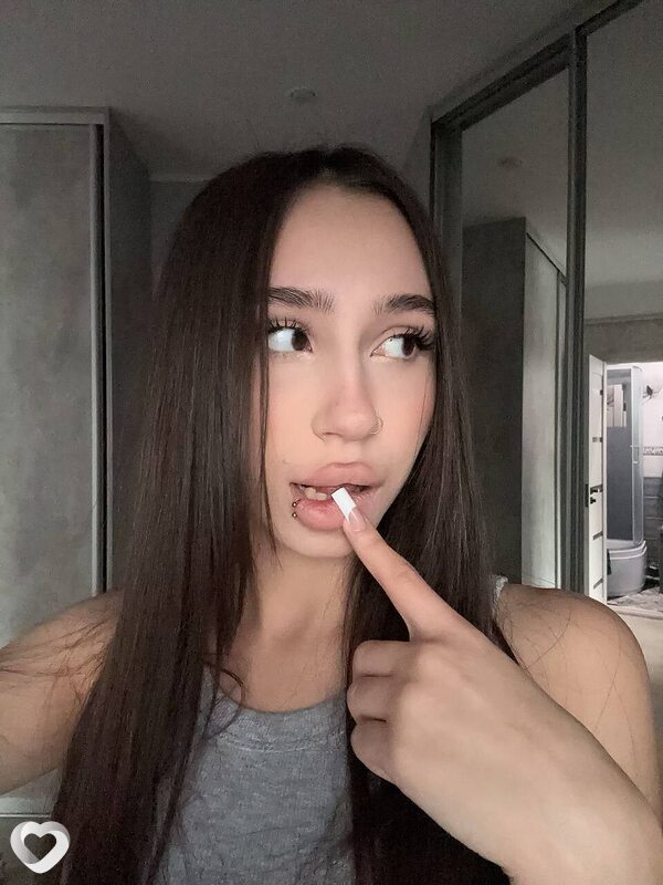 Василиса, 24, Санкт-Петербурге — анкета №2444393