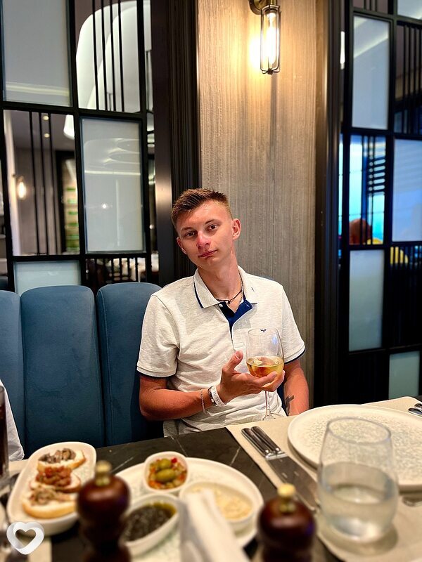 Евгений, 26, Новом Уренгое — анкета №2444840