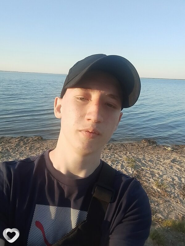 Кирилл, 19, Челябинске — анкета №2445523
