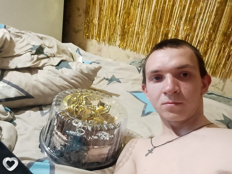 Данила, 22, Москве — анкета №2445423