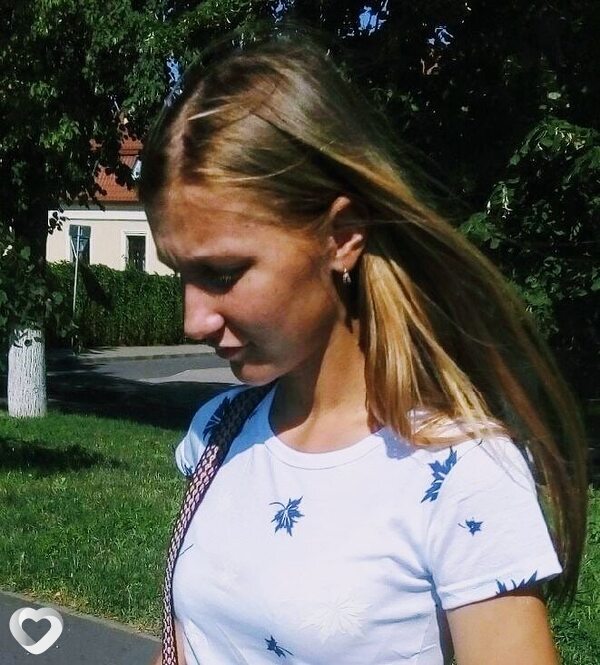 Алена, 22, Пинске — анкета №2445819