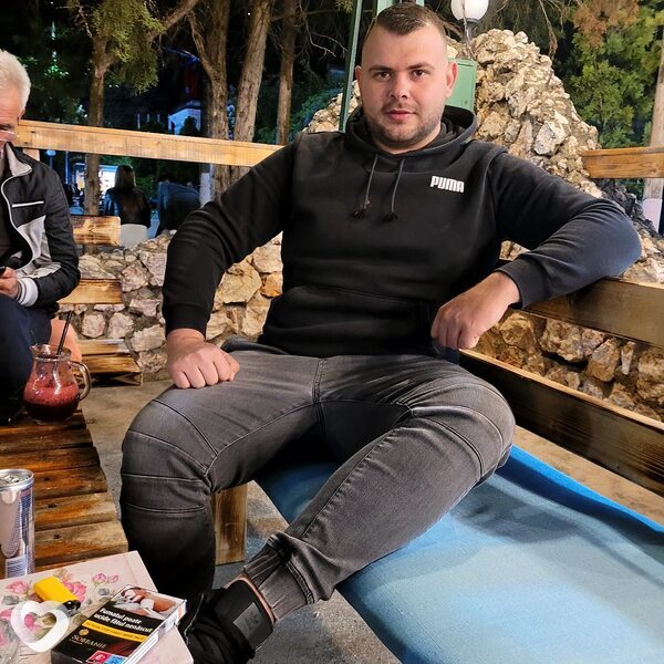 Ianis, Craiova