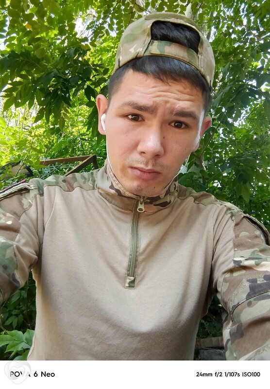 Денис, 25, Енакиеве — анкета №2447903