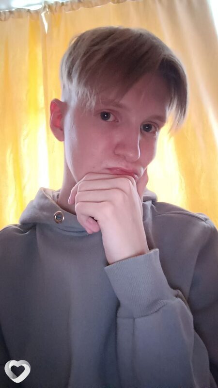 Иван, 20, Новошахтинске — анкета №2447957