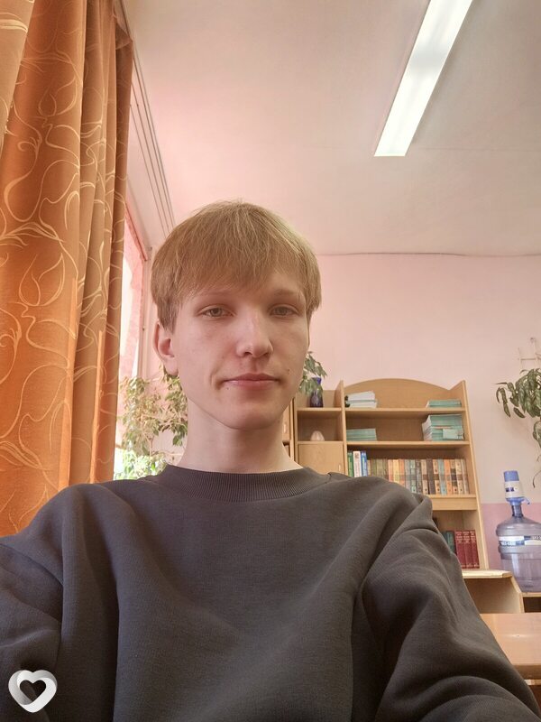 Влад, 19, Барнауле — анкета №2449378