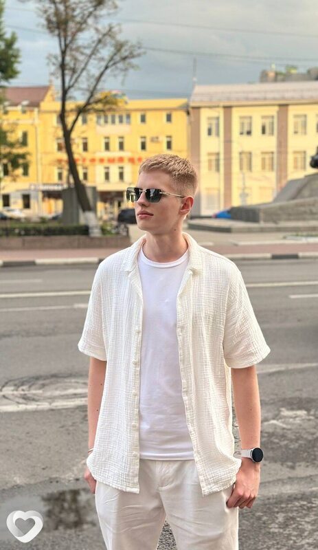 Никита, 20, Орёл — анкета №2449387