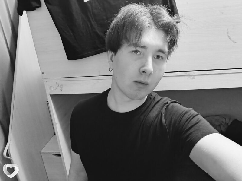Артур, 21, Миассе — анкета №2450279
