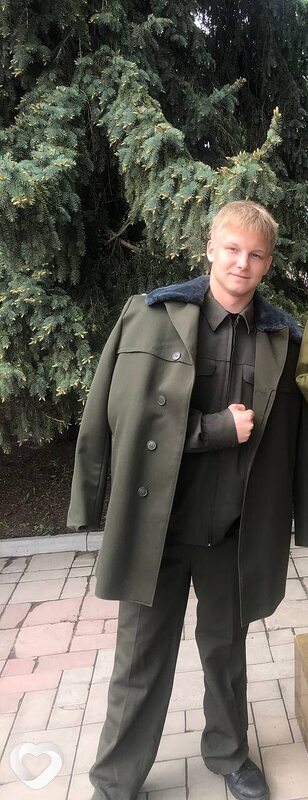 Антон, 19, Балашове — анкета №2450691