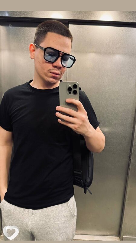 Олнг, 23, Санкт-Петербурге — анкета №2450793