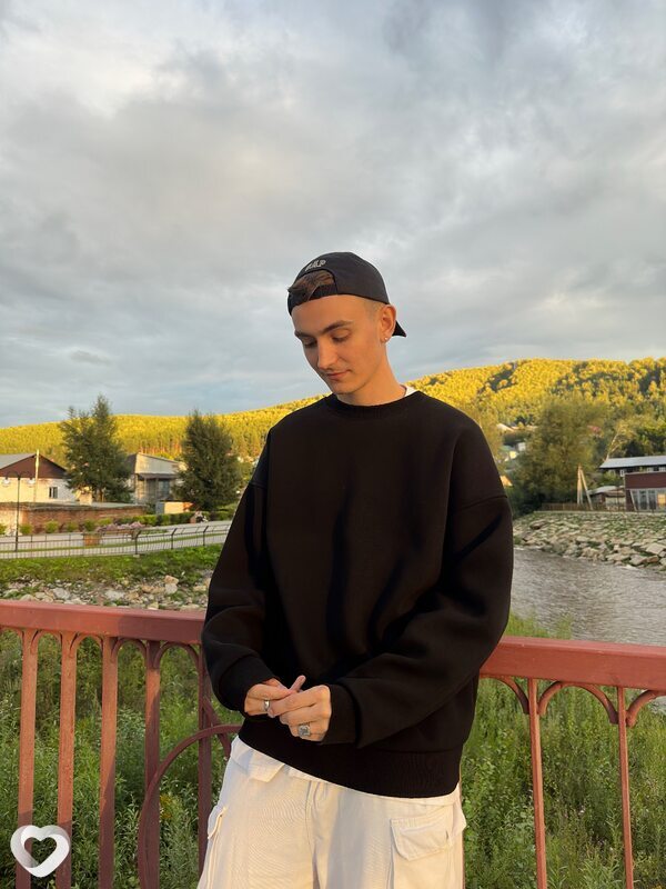 Евгений, 24, Барнауле — анкета №2452115