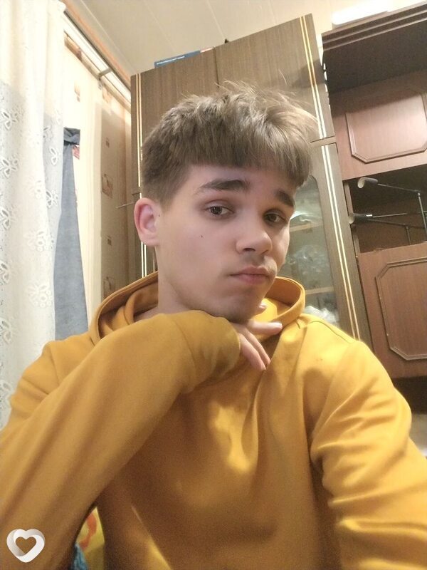 Максим, 20, Сызрани — анкета №2452438