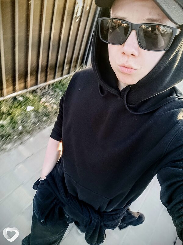 Сергей, 21, Белгороде — анкета №2452575