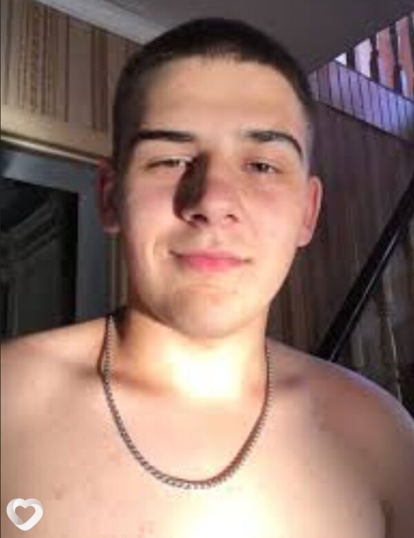 Александр, 20, Орёл — анкета №2452652