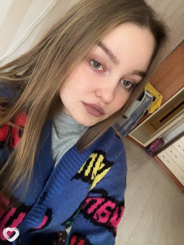 Милена, 19, Екатеринбурге — анкета №2452667
