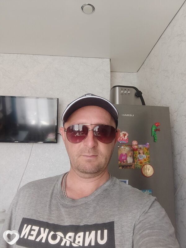 Юрий, 42, Омске — анкета №2453087