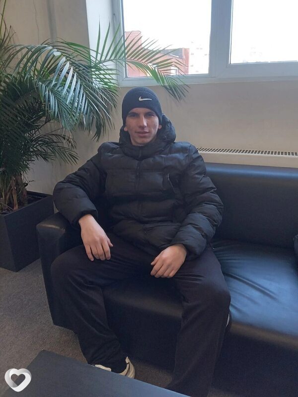 Артур, 24, Москве — анкета №2453458