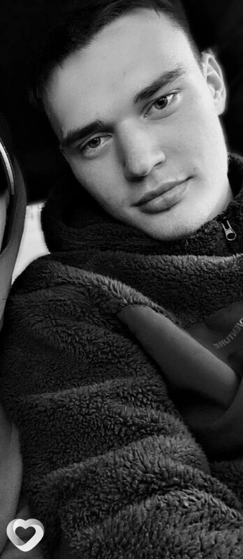 Арсений, 22, Кемерове — анкета №2453896