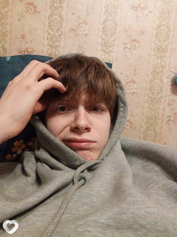 Саня, 20, Москве — анкета №2454275