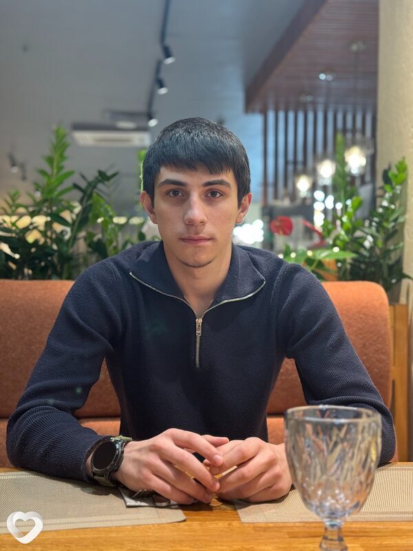 Зеоим, 21, Москве — анкета №2454231