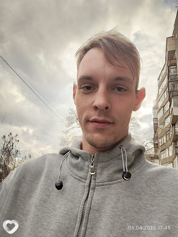 Андрей, 26, Бийске — анкета №2454402