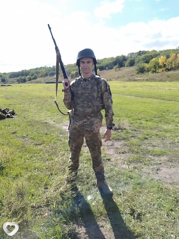 Влад, 21, Днепр — анкета №2455096