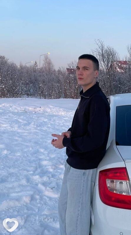 Павел, 21, Новосибирске — анкета №2455281