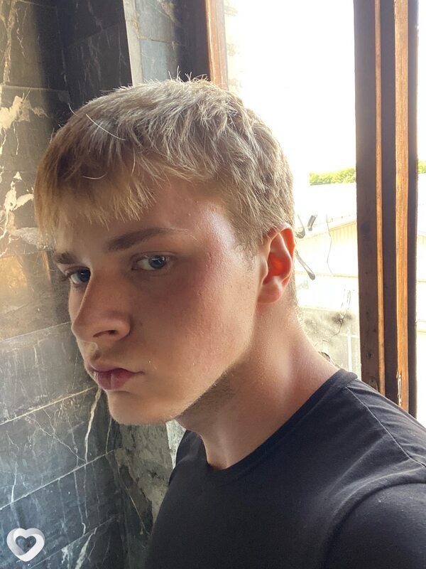 Матвей, 19, Пятигорске — анкета №2456024