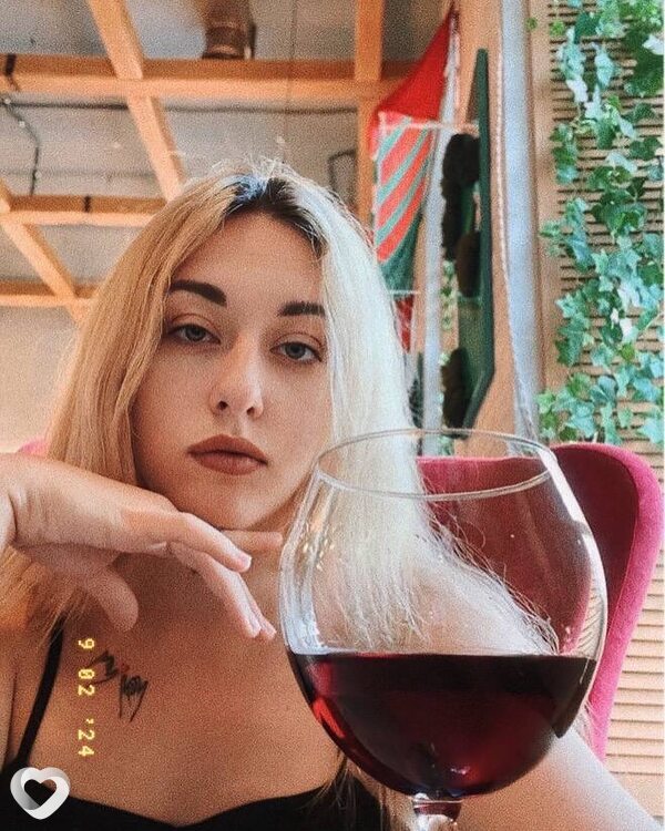 Ангелина, 20, Барнауле — анкета №2455884