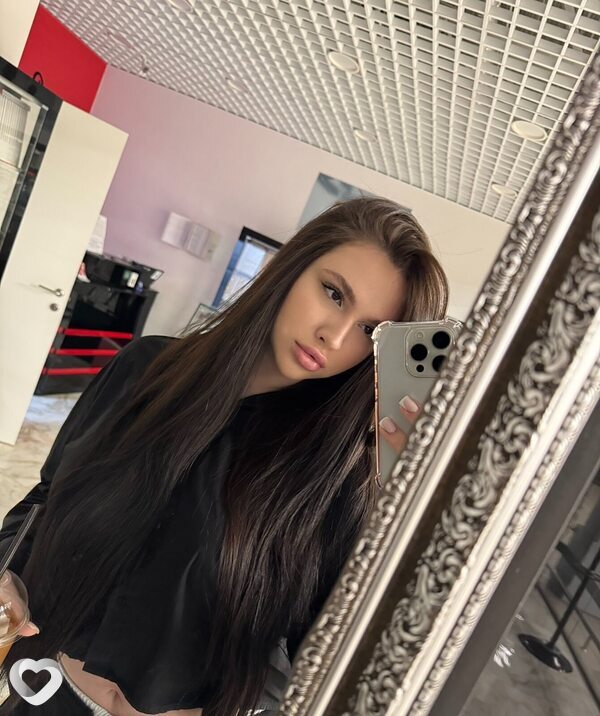 Лада, 21, Минске — анкета №2456381
