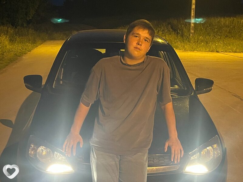 Михаил, 19, Самаре — анкета №2456474