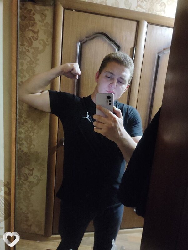 Александр, 23, Сергиеве Посаде — анкета №2457225
