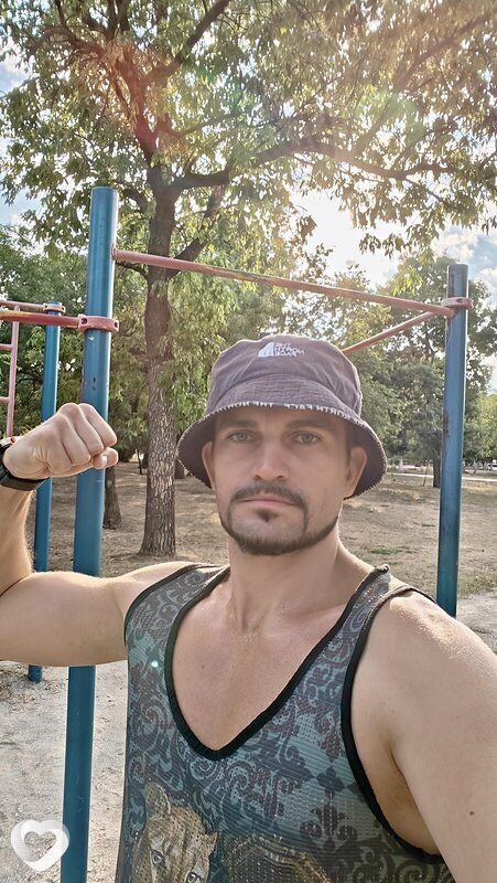 Толик, 39, Геническе — анкета №2457720