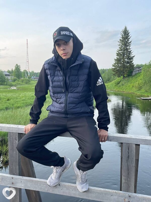 Ilya, 21, Архангельске — анкета №2458209