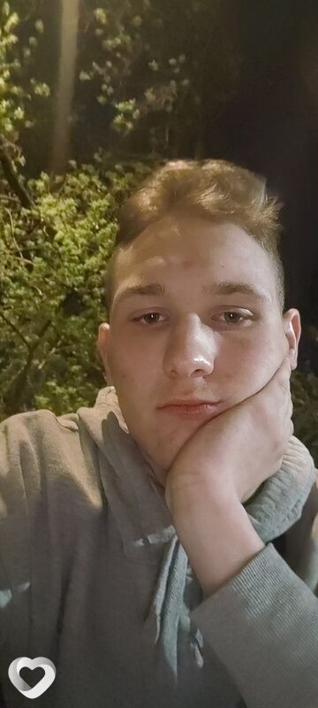 Андрей, 22, Москве — анкета №2458432
