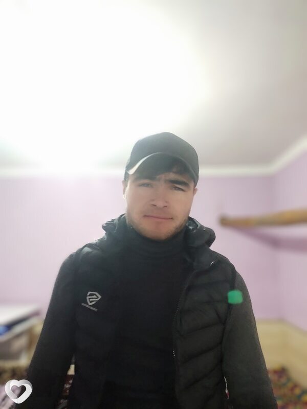 Алик, 27, Омске — анкета №2458499